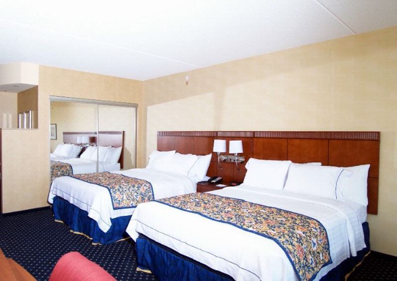 Courtyard By Marriott Shippensburg Hotel Екстериор снимка