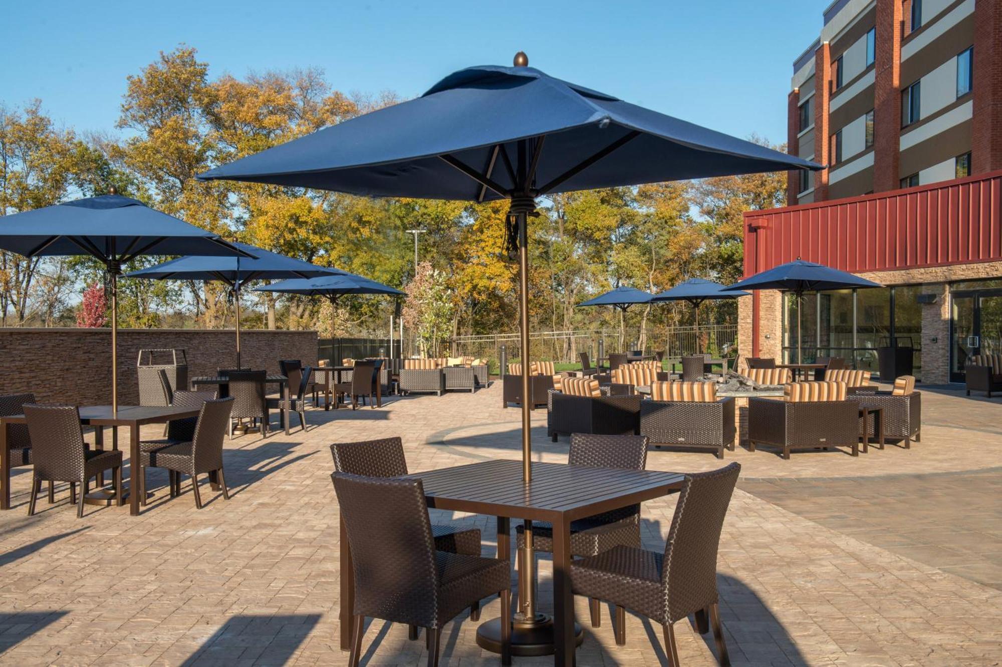 Courtyard By Marriott Shippensburg Hotel Екстериор снимка