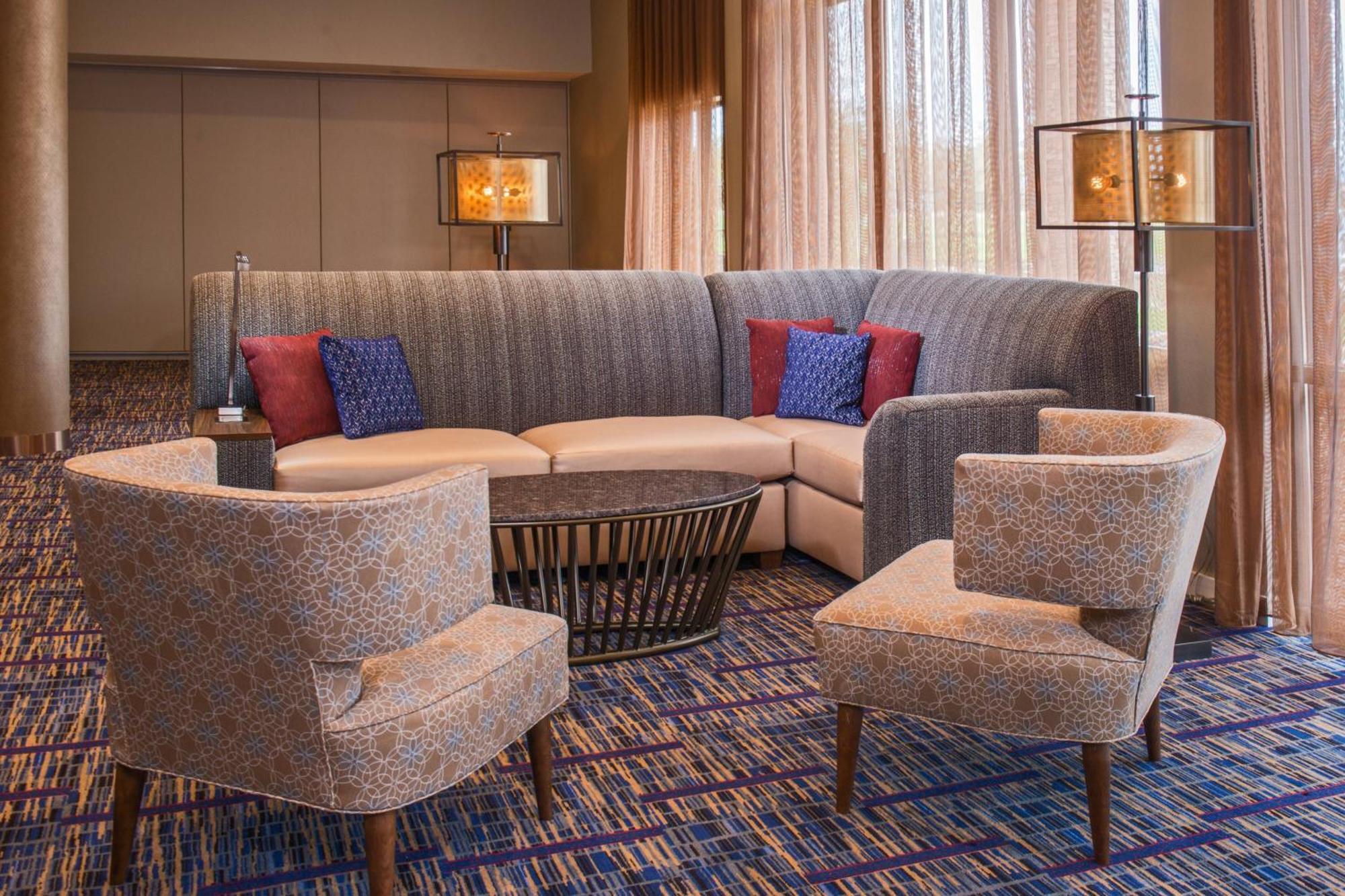 Courtyard By Marriott Shippensburg Hotel Екстериор снимка