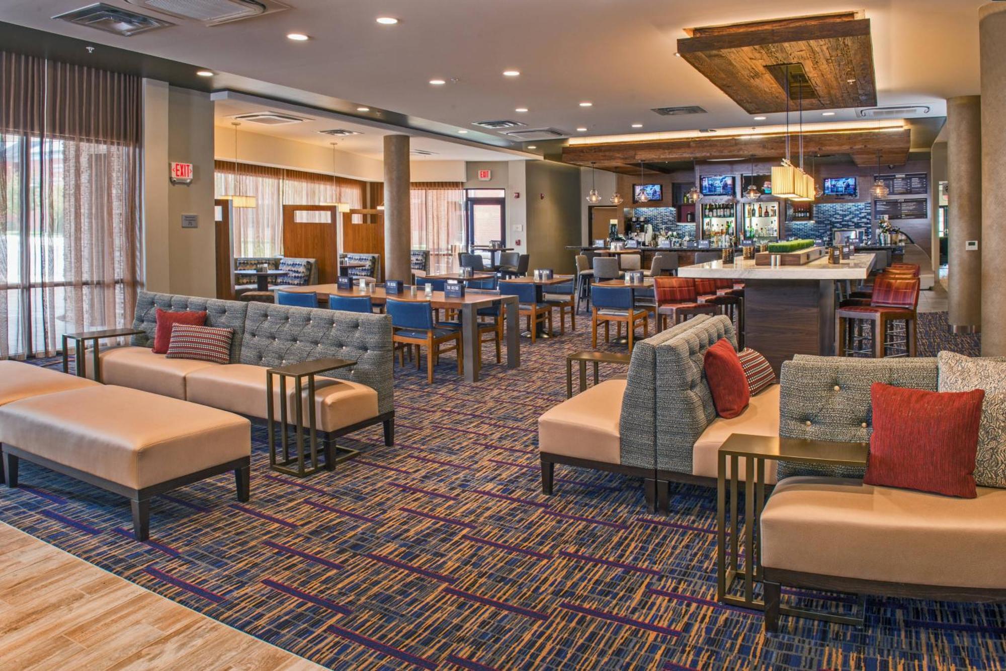 Courtyard By Marriott Shippensburg Hotel Екстериор снимка