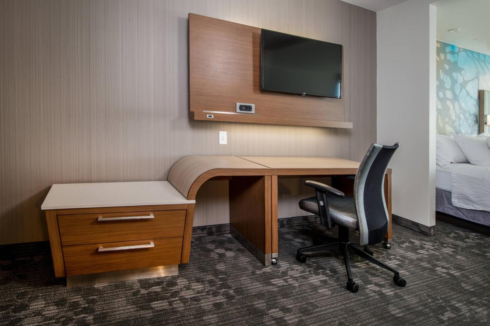 Courtyard By Marriott Shippensburg Hotel Екстериор снимка