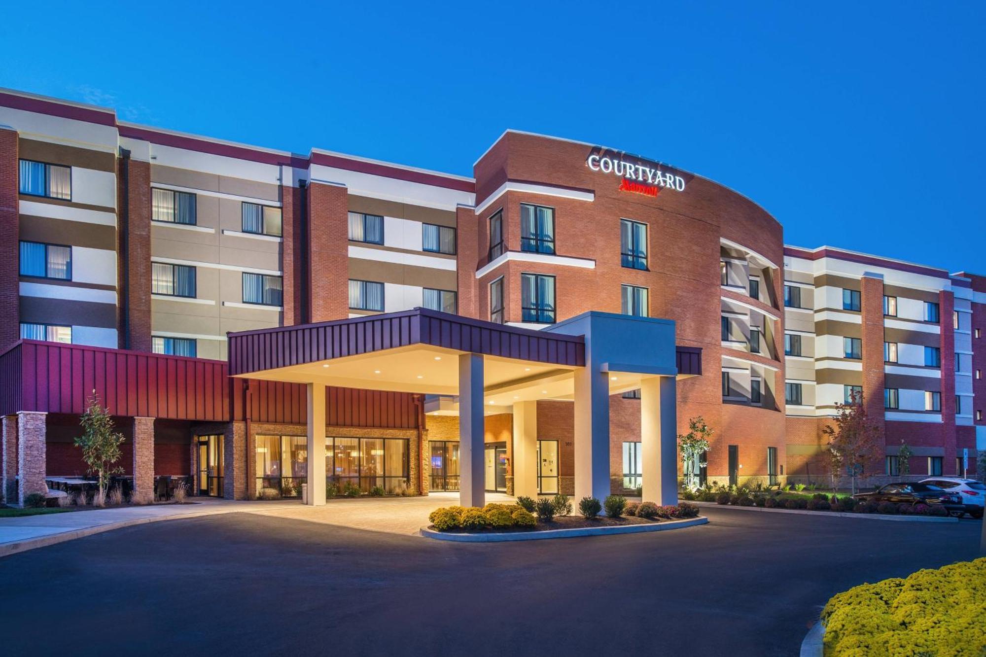 Courtyard By Marriott Shippensburg Hotel Екстериор снимка
