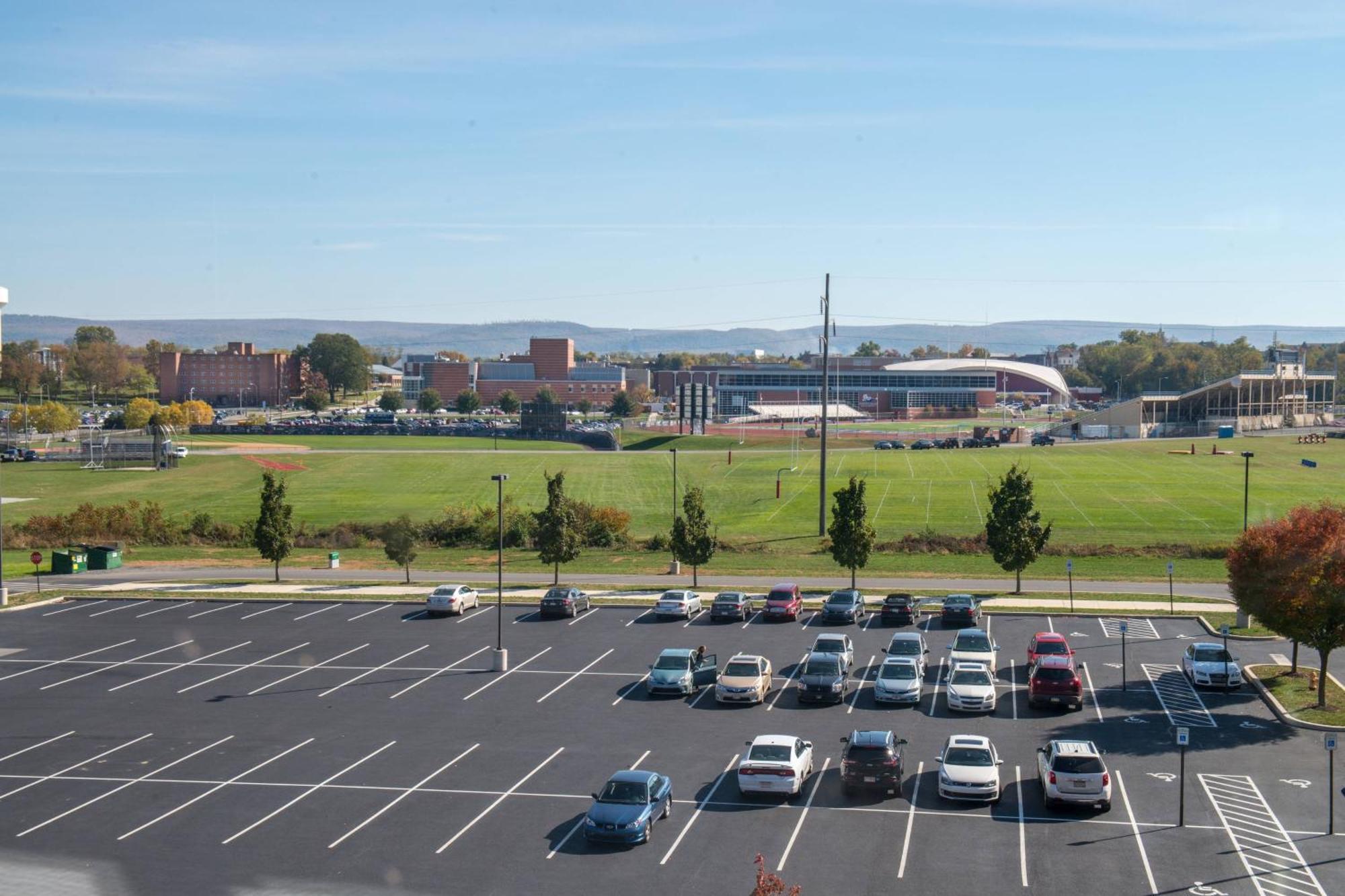 Courtyard By Marriott Shippensburg Hotel Екстериор снимка