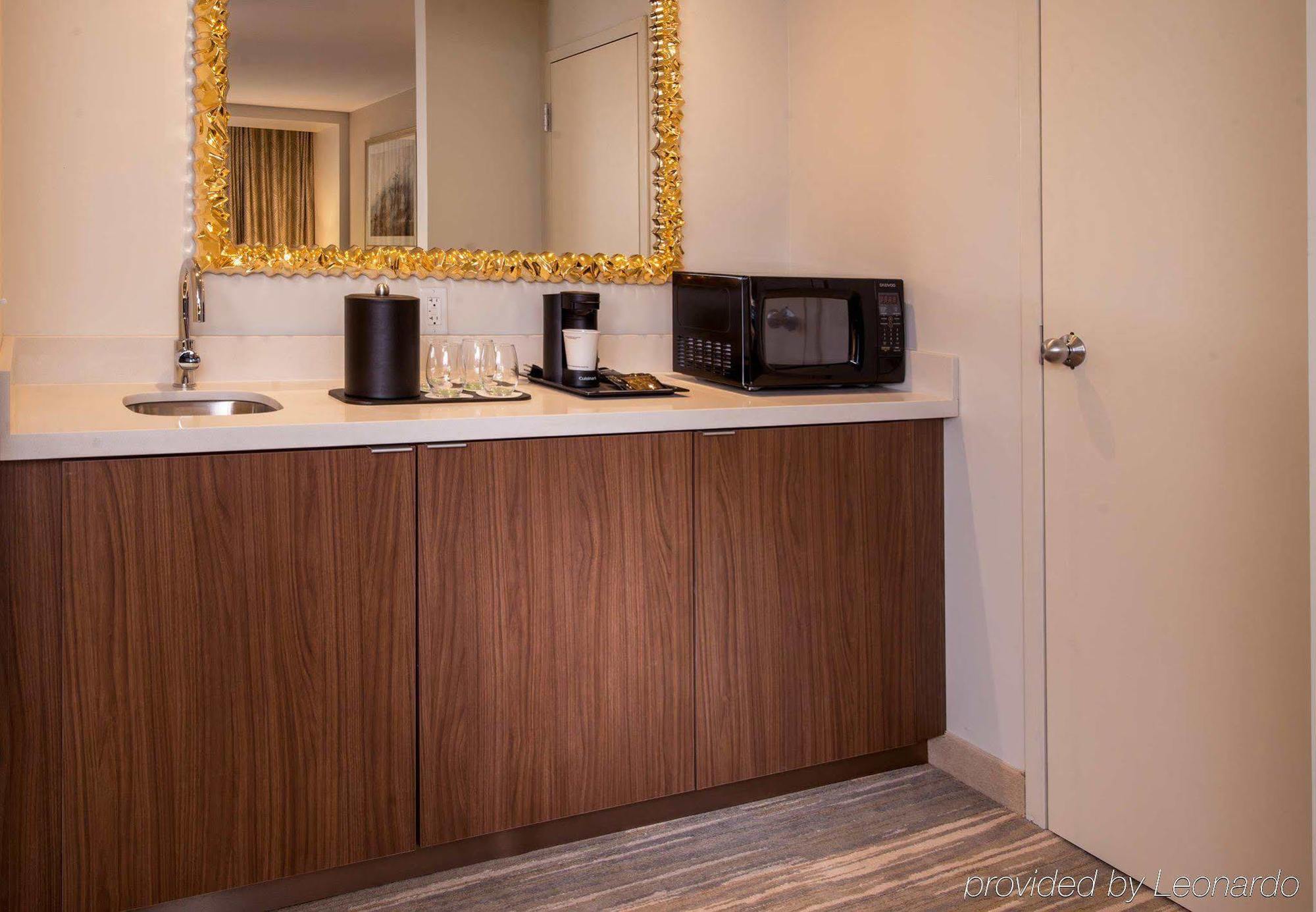Courtyard By Marriott Shippensburg Hotel Екстериор снимка