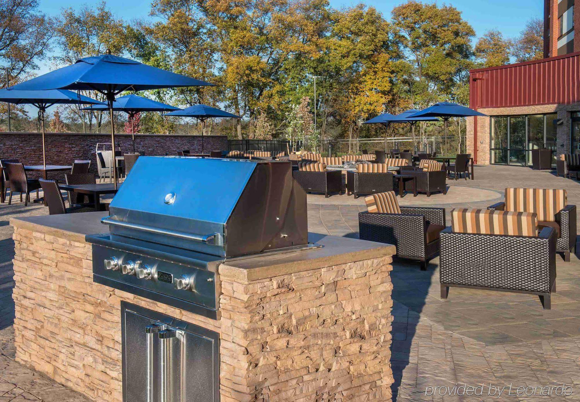 Courtyard By Marriott Shippensburg Hotel Екстериор снимка