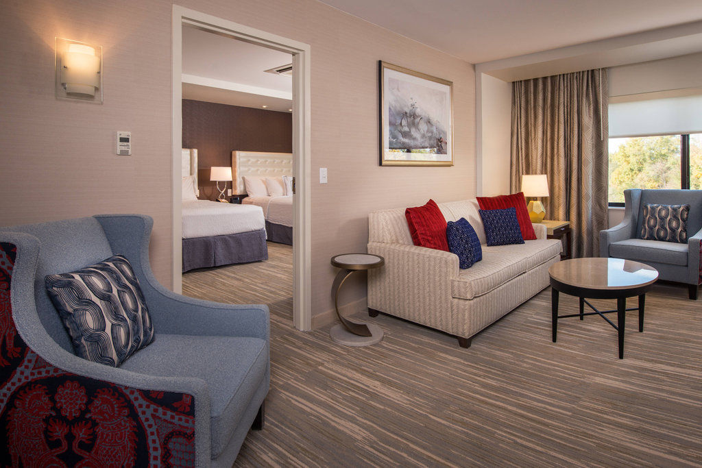 Courtyard By Marriott Shippensburg Hotel Екстериор снимка